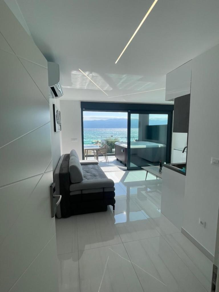 Villa San Sebastian-Direct Sea View Baška Екстериор снимка