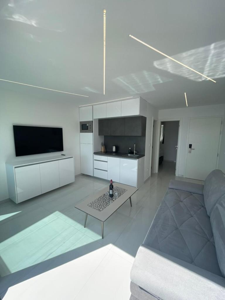 Villa San Sebastian-Direct Sea View Baška Екстериор снимка