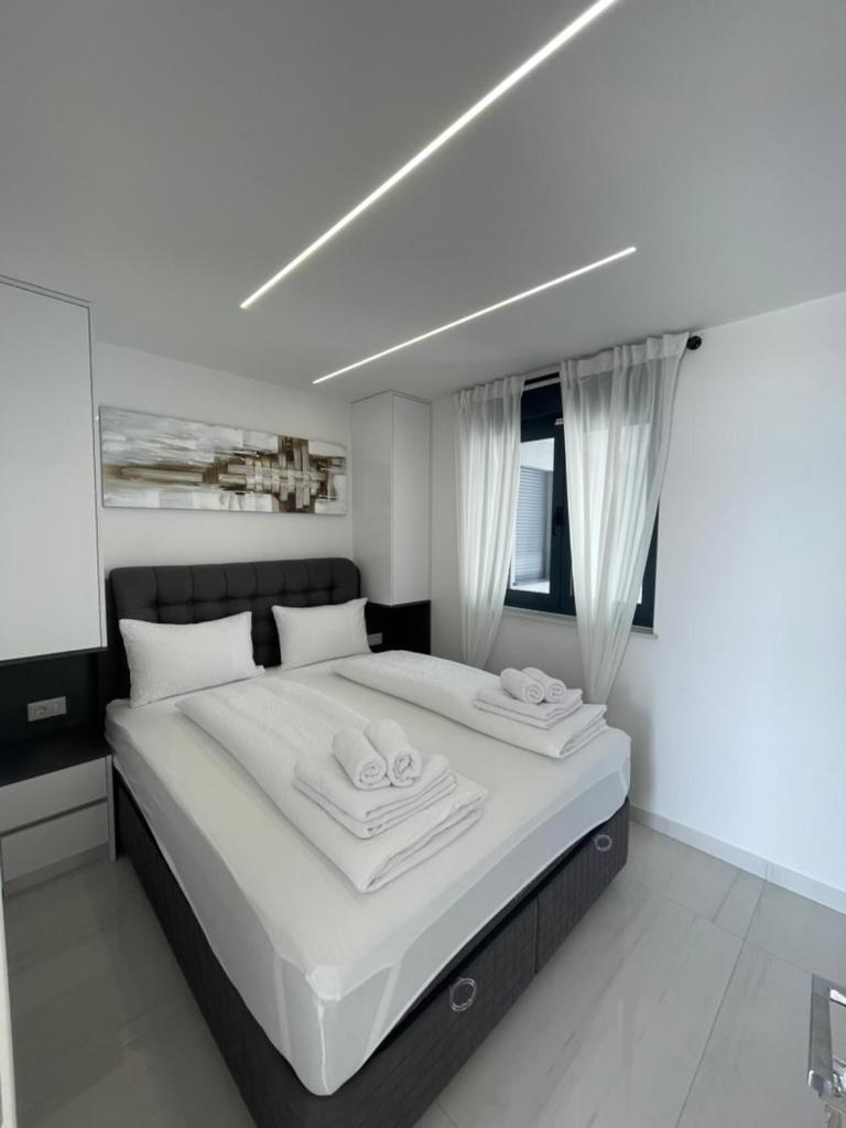 Villa San Sebastian-Direct Sea View Baška Екстериор снимка